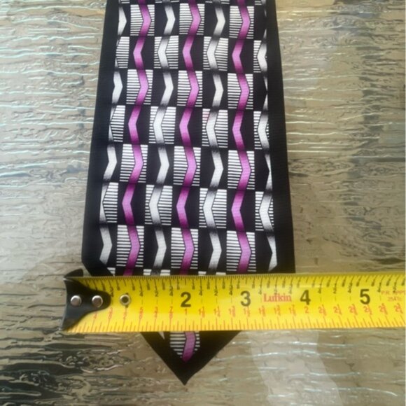 💕2/$30💕Impulse 100% Silk Pink, Silver And Black Geometric Pattern Tie - Picture 9 of 9